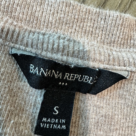 Banana Republic Beige Short Sleeve Sweater Size Small - Picture 4 of 8